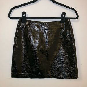 🖤H&M faux patent leather/pleather skirt